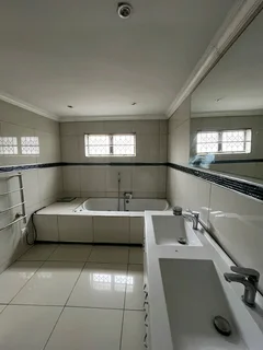 7 bed House fo Sale Beautful Home.modern finishes.