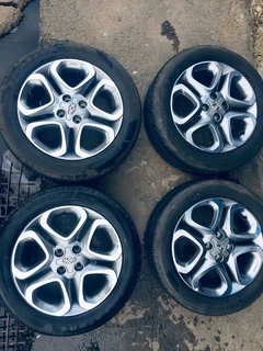 Hyundai I20 Rims And Tyres