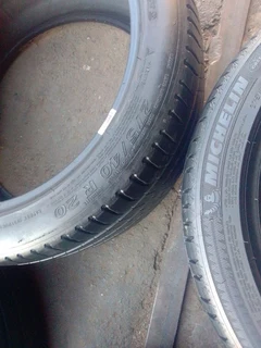 245/45/20 And 275/40/20 Set Michelin
