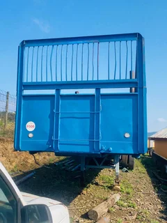 Henred Fruehauf flat deck