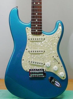 S/S/S Mint Pearl 3ply Strat Style Pickguard