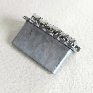 Modern Strat Tremolo Chrome Bridge Complete – 6 point 52.5mm spacing Half Size Block