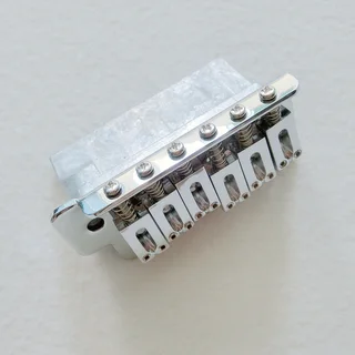 Modern Strat Tremolo Chrome Bridge Complete – 6 point 52.5mm spacing Half Size Block