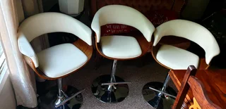 3 Modern Bar stools
