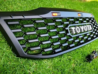 Hilux Vigo Grill with LED DRL