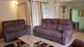 Grafton Everest 6 seater sofa set ,with 3 action recliners.
