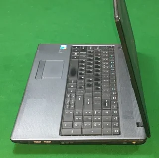 Acer Travelmate 5744 BIC57 Laptop i5 Processor - 4GB RAM - 500GB Hard Drive Drive - Good Condition