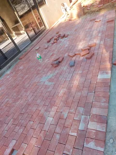 Experienced builder looking for building work