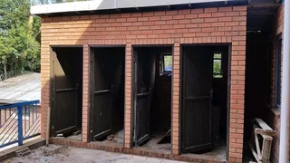 Experienced builder looking for building work