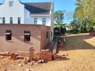 Experienced builder looking for building work