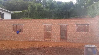 Experienced builder looking for building work