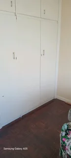 A room to rent in a 2 bedroom flat at Centerpoint Milnerton.