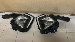 Kia Sportage headlights left&amp;right