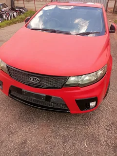 Kia cerato coupe 2010 stripping