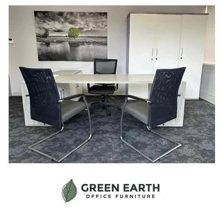 Executive desking set | American ash &amp; white laminate