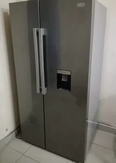 Defy 555lt double door fridge /freezer