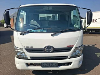 Hino 4ton Truck
