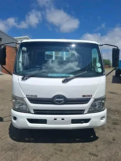 Hino 914 4ton truck