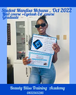 R2500 WAXING AND THREADING COURSE.R2000 GEL AND ACRYLIC NAIL COURSE