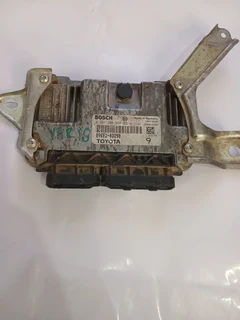 Toyota Yaris 1.0 1kr 89661-0d290 0261208937