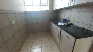 1 BEDROOM FLAT