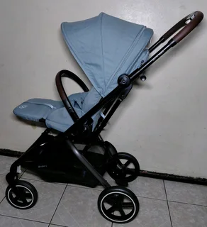 Cybex eezy twist plus 2