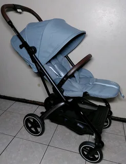 Cybex eezy twist plus 2