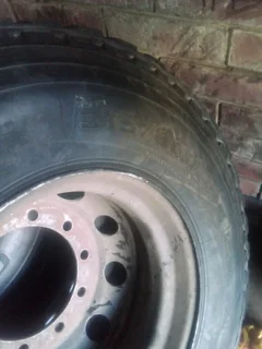 Truck tyres for sale