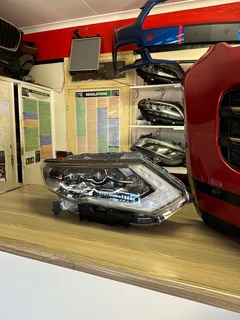 2021 Nissan X Trail 2.5 4x4 Acenta Head Light Right In Immaculate Condition