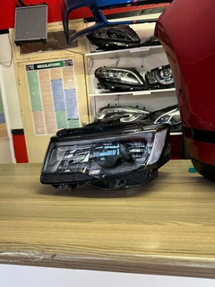 2021 JEEP GRAND CHEROKEE HEADLIGHT FOR SALE