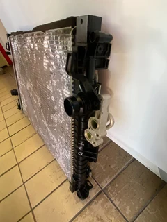 2018 VOLVO V40 RADIATOR AND AC CONDENSER AVAILABLE FOR SALE