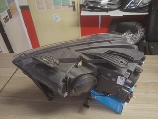 2013 MAHINDRA SCORPIO HEADLIGHT RIGHTSIDE AVAILABLE FOR SALE