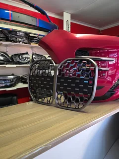 2023 Bmw 4 Series M440i Front Main Grill Black With Tri Colour (camera Whole)xenon Boys Auto
