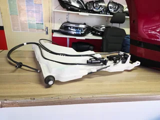 2023 Land Rover Range Rover Sport Windor Washer Bottle