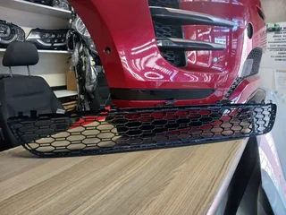 2016 G30/G3 5SERIES FRONT BUMPER LOWER GRILL