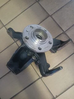 2018 VW POLO 6/7 BEARING CARRIER LEFTSIDE FOR SALE