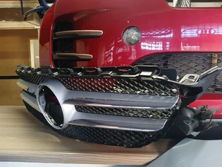 2015-2018 C CLASS W205 MAIN GRILL FOR SALE