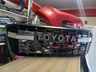 2023 Toyota Land Cruiser Front Bumper Main Grill