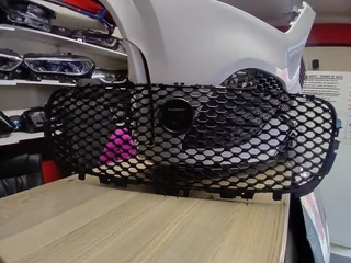 2024 Jaguar F-pace Main Grill