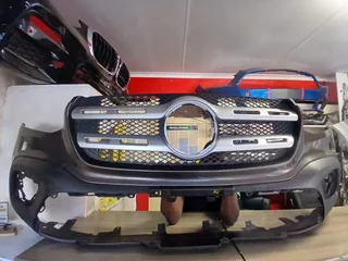 2021 MERCEDES-BENZ W470 X-CLASS BAKKIE FRONT BUMPER WITH MAIN GRILL