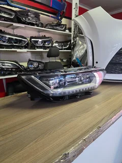 2018 Vw Passat B8 Headlight Rightside For Sale