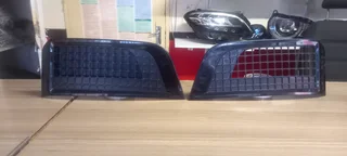 2023 Land Rover Defender Fender Grills Left And Right