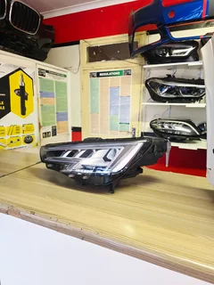 2019 AUDI A4 B9 FULL LED MATRIX HEADLIGHT FOR SALE IN A PRISTINE CONDITION