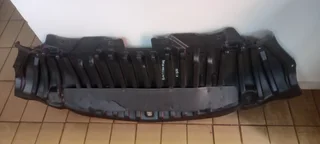 2017 W205 MERCEDES BENZ ENGINE UNDER COVER FOR SALE