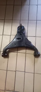 T7 2017 FORD RANGER RIGHT SIDE CONTROL ARM
