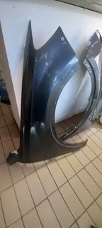 2019 AUDI Q7 LEFT AND RIGHT FENDERS FOR SALE IN GOOD CONDITION