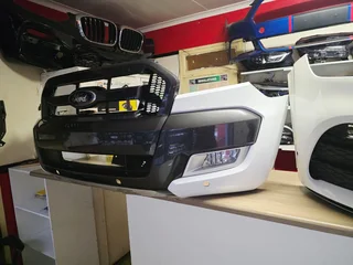 2018 FORD RANGER T7 WILDTRACK FRONT BUMPER WITH MAIN GRILL AND FOGLIGHTS