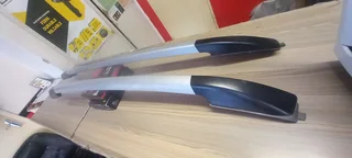 2018 FORD RANGER T7 WILDTRACK ROOF RACK LEFT AND RIGHT