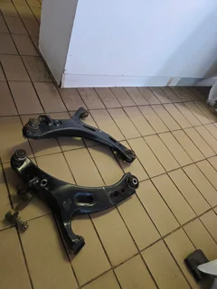 2013 SUBARA OUTBACK 2.0TDI CONTROL ARMS LEFT AND RIGHT