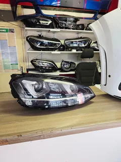 2017 VW GOLF 7 XENON HEADLIGHT FOR SALE